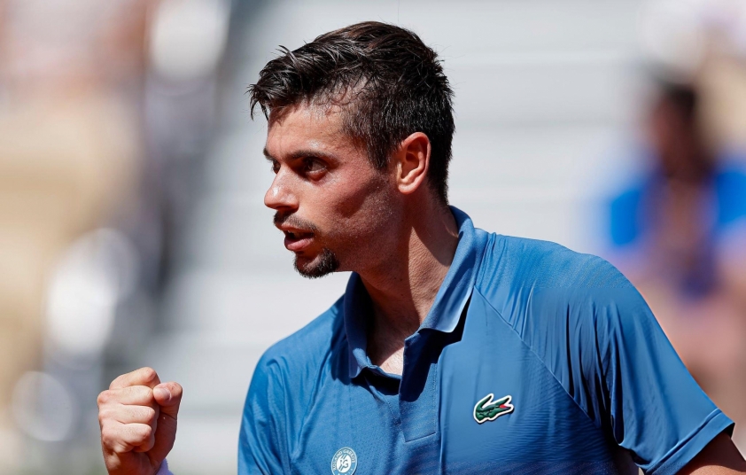 toolxoxcom-free-ai-tools-2k-lvjy9xb1i8-6a13bc5d87f27-1 Xuất hiện tay vợt bị 'Tào Tháo đuổi' ở Roland Garros 2026-838329